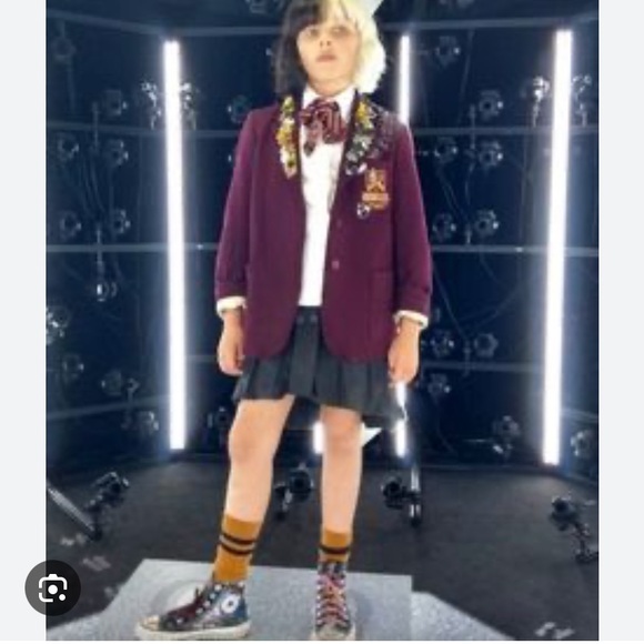 Disney Estella Cruella Live Action DIY School Costume Enamel Pins Dalmatian’s - Picture 3 of 16